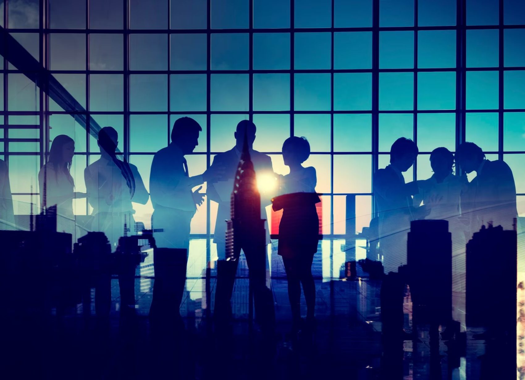 group-business-people-brainstorming-with-silhouette-sunset_53876-144317