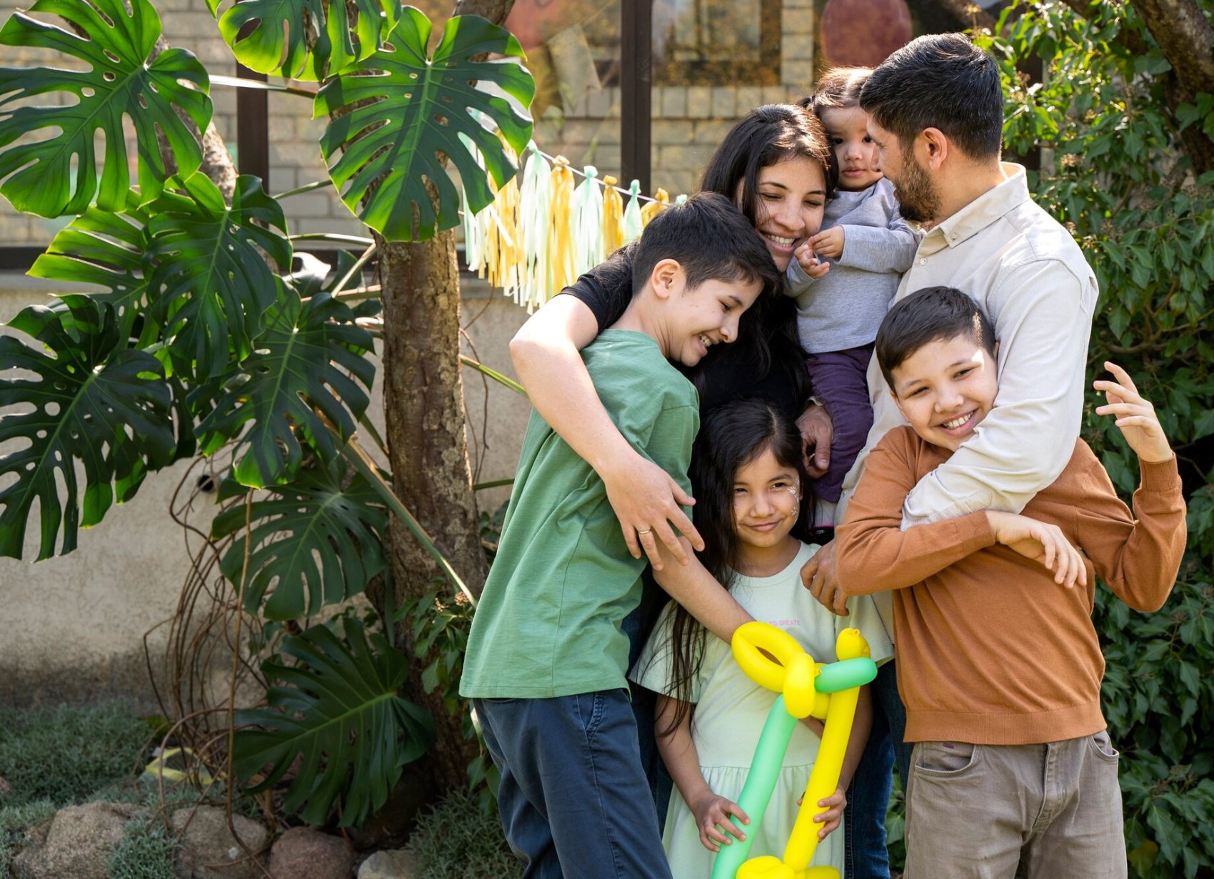 kids-having-fun-jungle-themed-party_23-2149431659